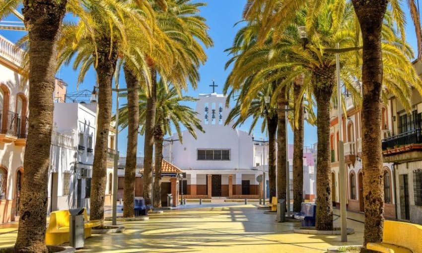 Plaza en el casco antiguo de Isla Cristina.