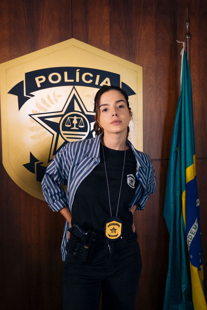 In 'Missao: Porto Safe', Giovanna gives life to an infiltrated police in a group of teenagers during their graduation trip