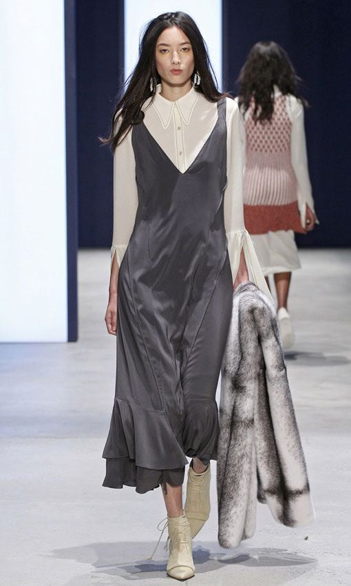 tendencias_pv_16_vestido_y_camiseta_pasarela_derek_lam_1