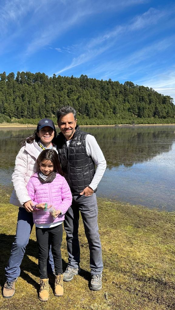 Eugenio Derbez y Alessandra Rosaldo viven plenos su paternidad.