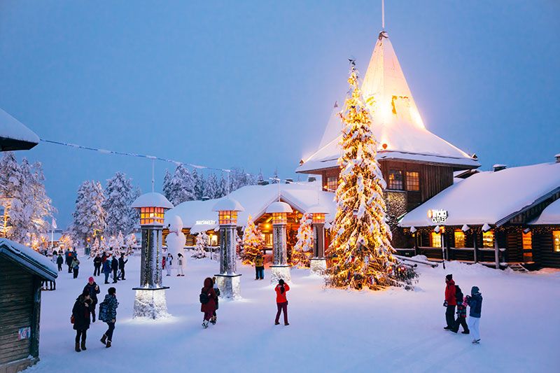 central plaza santa claus village rovaniemi Finlandia