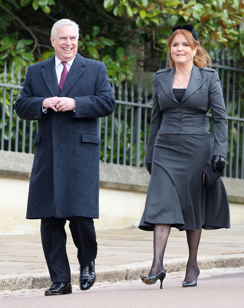 El duque de York y Sarah Ferguson en una imagen de archivo tomada durante el funeral por Constantino de Grecia celebrado en el castillo de Windsor