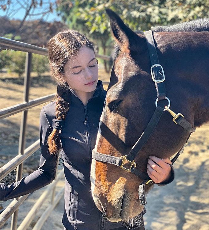 Mackenzie Foy en Black Beauty Disney