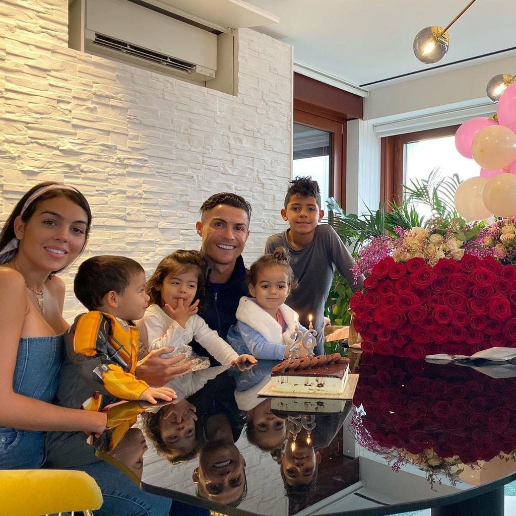 Cristiano Ronaldo y su familia