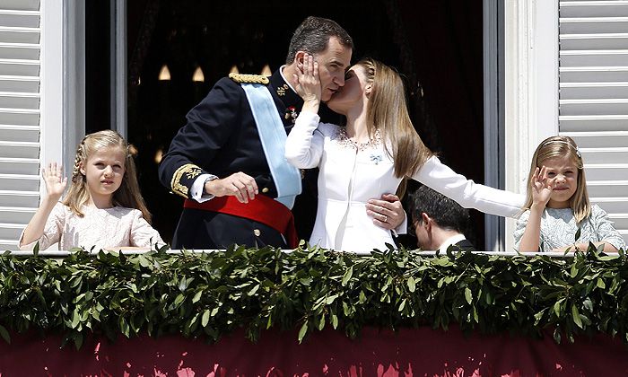 Reyes de España con sus hijas