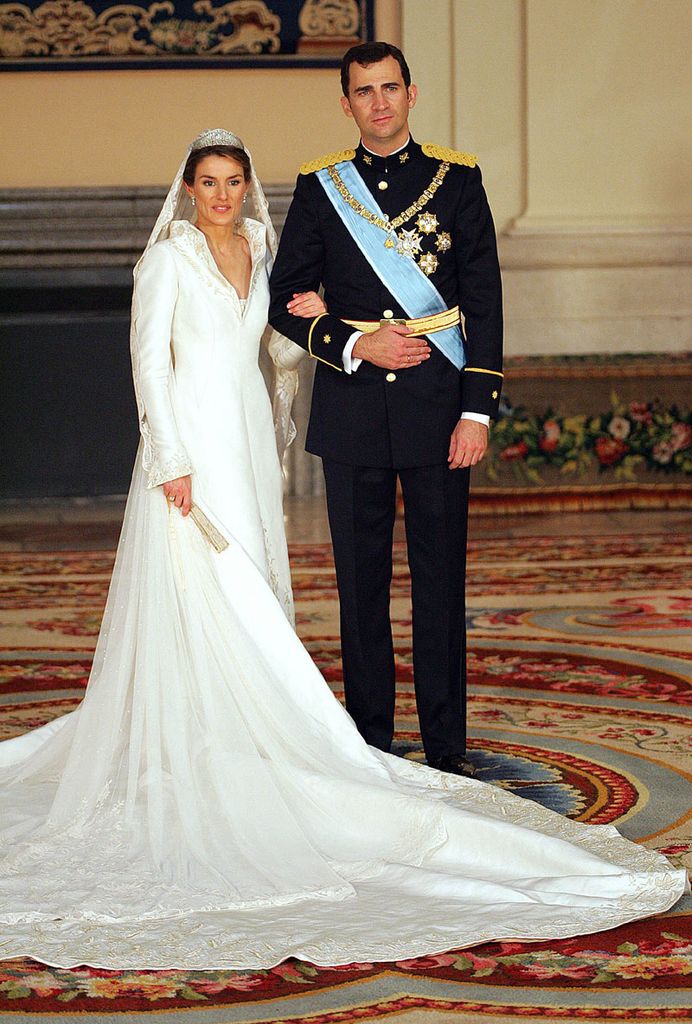 Letizia vestido de novia sale