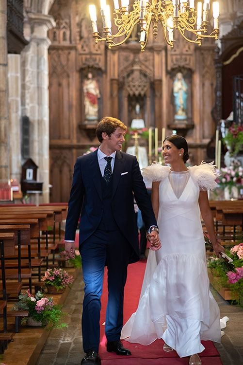 pareja boda iglesia