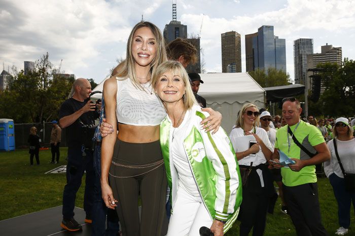 Chloe Lattanzi junto a su madre la fallecida Olivia Newton-John