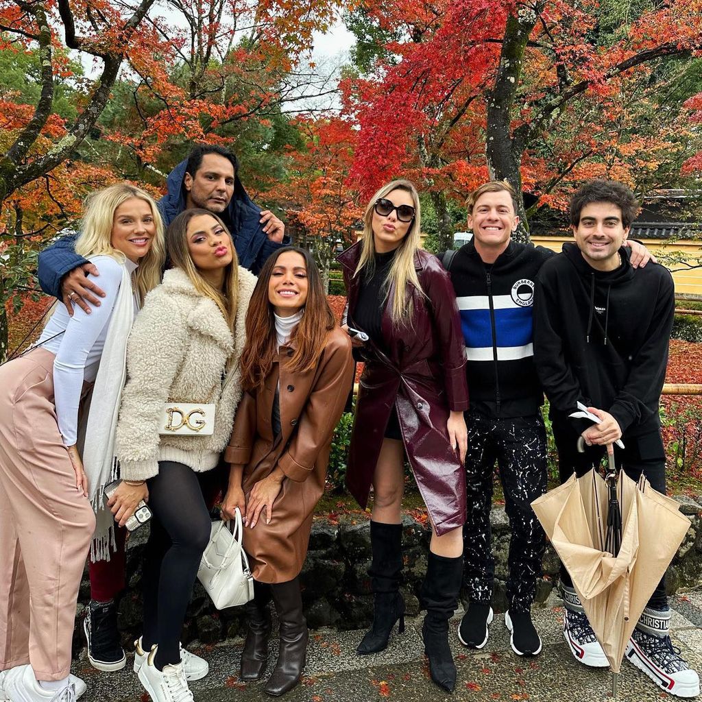 lele pons guaynaa anitta y amigos en jap n