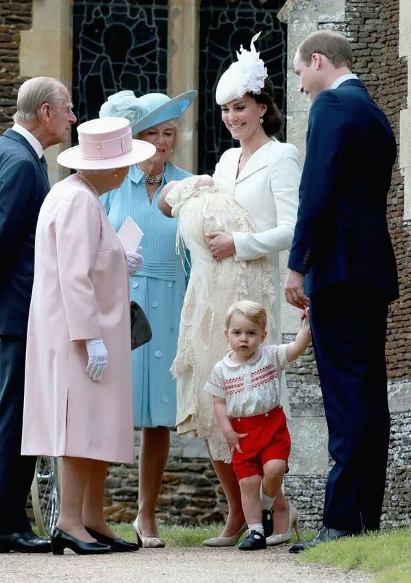 Kate Middleton rescata el abrigo de la Comunión de su hija