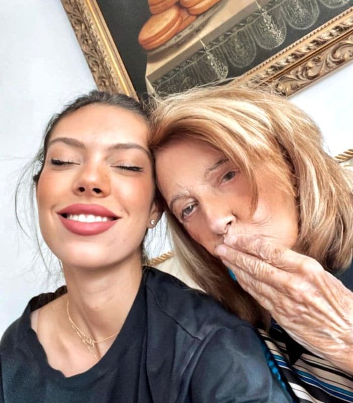 Alejandra Rubio y su abuela, María Teresa Campos