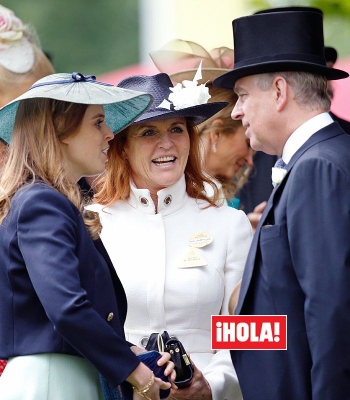 Sarah Ferguson y el príncipe Andrés con su hija