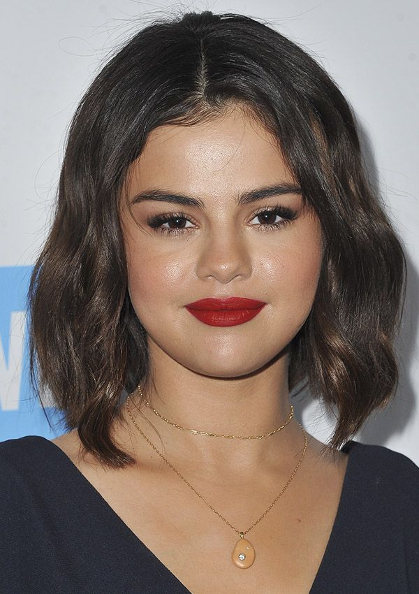 selena-gomez-labios-rojos