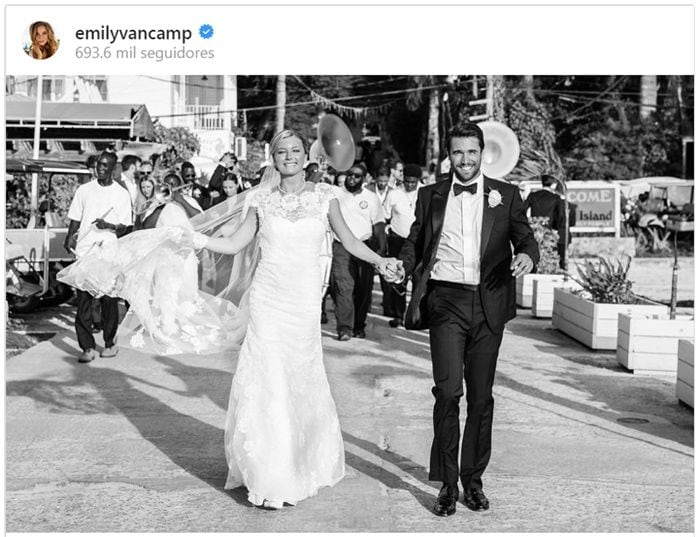 Emily VanCamp y Josh Bowman (de la serie 'Revenge') se han casado