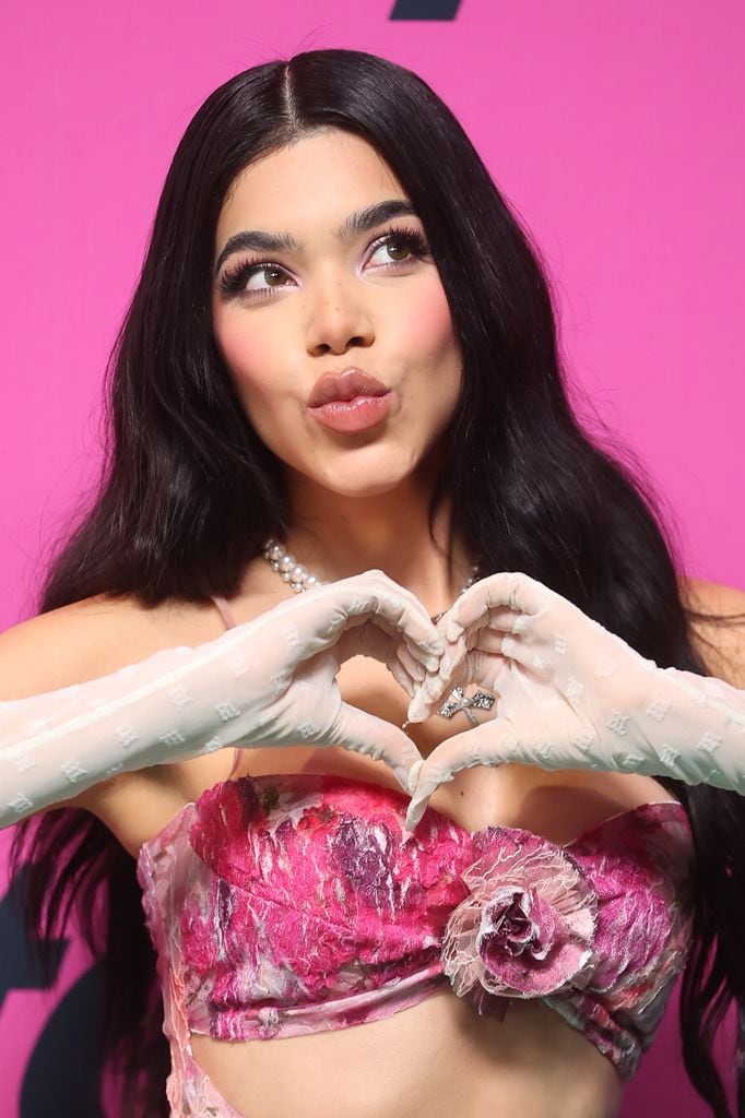 MEXICO CITY, MEXICO - AUGUST 04: Kenia Os poses during the red carpet for the 'MTV MIAW 2023' at Pepsi Center WTC on August 04, 2023 in Mexico City, Mexico. (Photo by Hector Vivas/Getty Images)