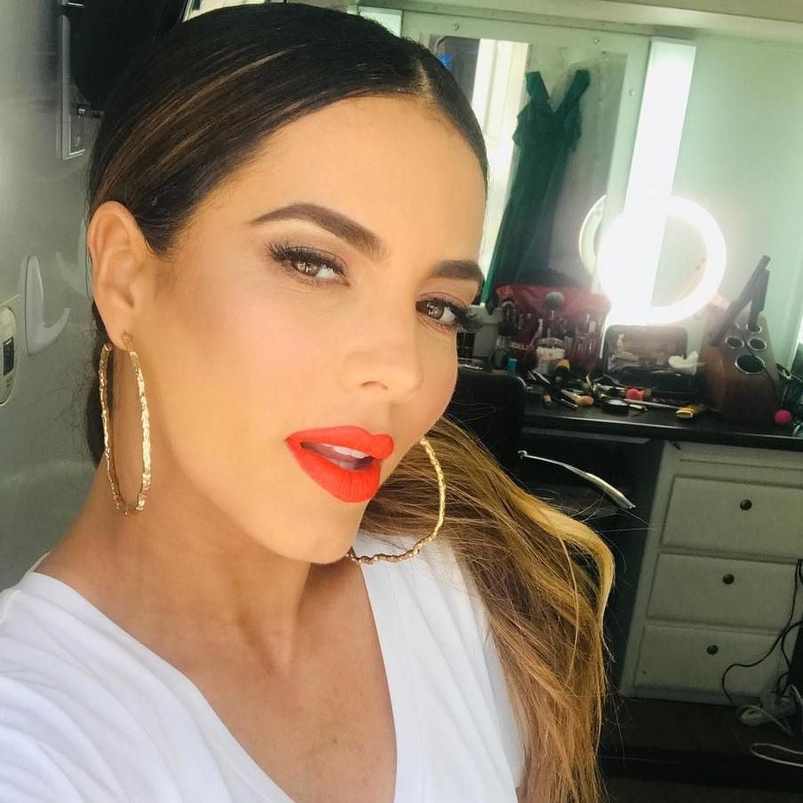 gaby espino sabe c mo destacar su mirada