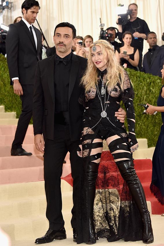 madonna_met_gala_2016_1a.jpg