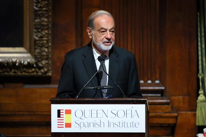 Carlos Slim premiado por la reina Sofía