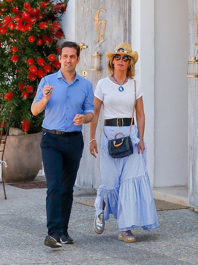 Emma García, de vacaciones en Ibiza con su familia