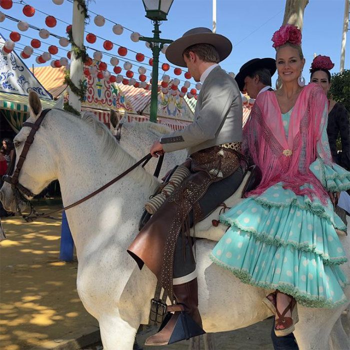 Genoveva Casanova en la feria de abril