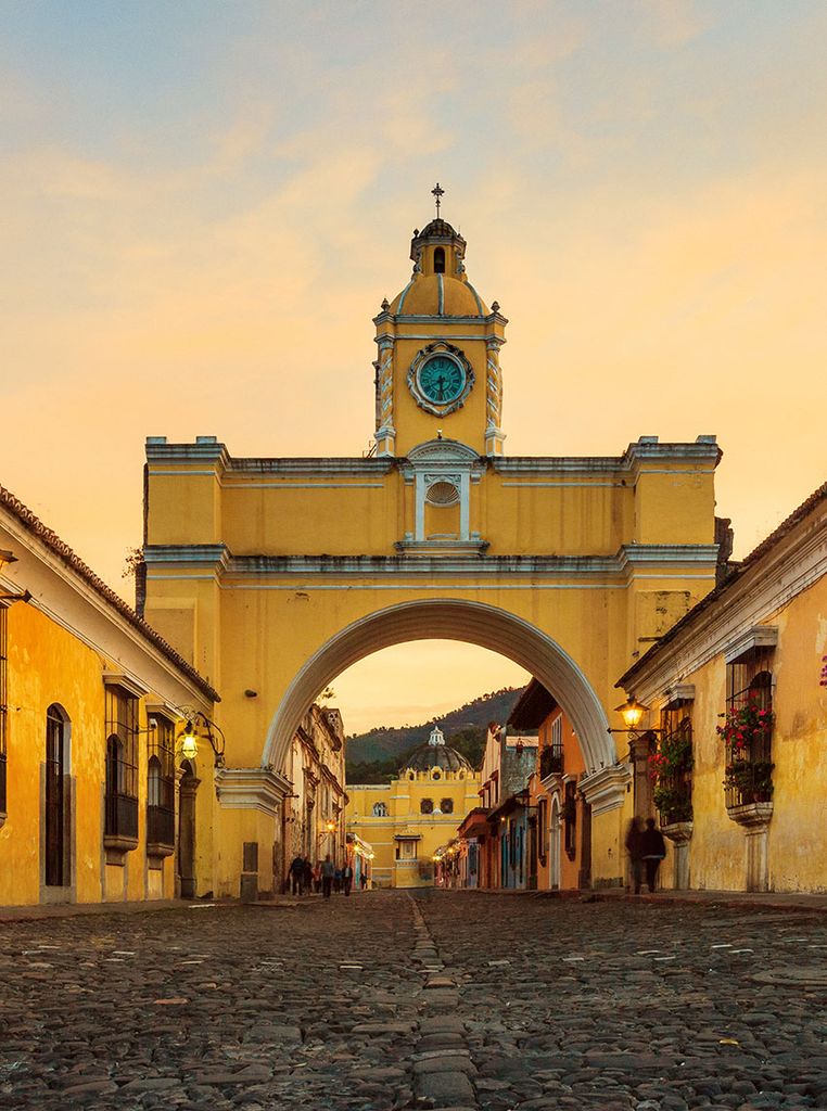 arco de santa catalina antigua guatemala