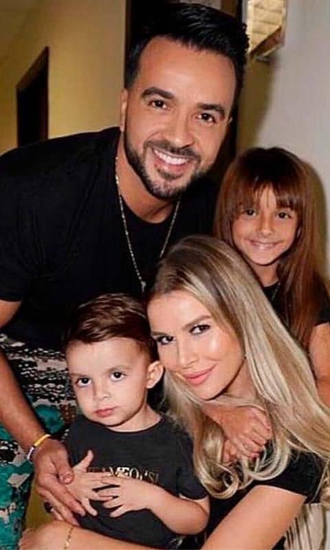 luis fonsi agueda lopez hijos fotos familia02