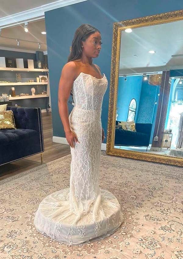 Simone Biles con vestido de novia