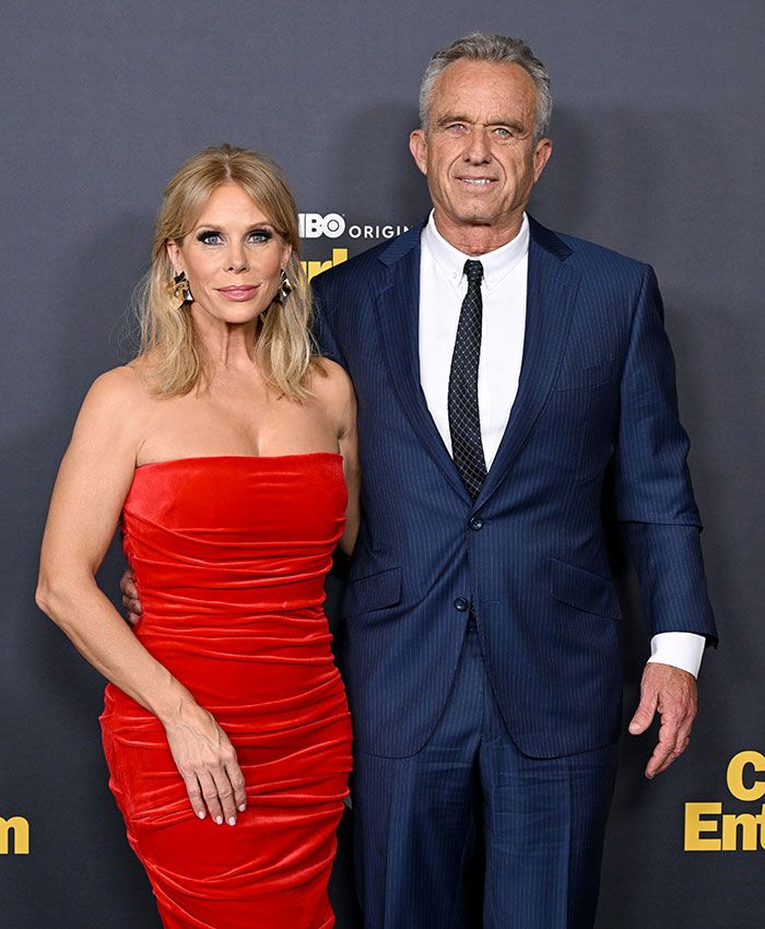 Robert F. Kennedy Jr. y su esposa, Cheryl Hines