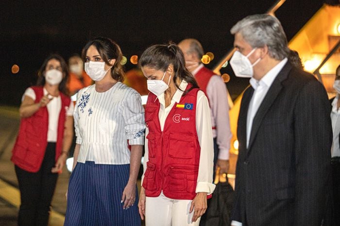 La reina Letizia llega a Paraguay