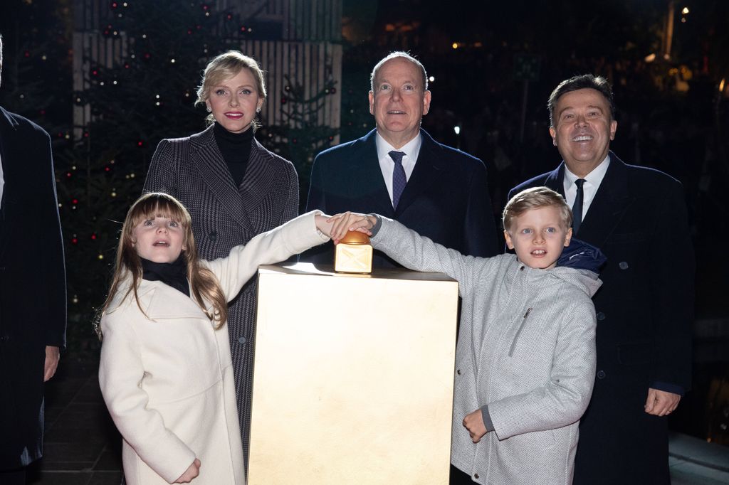 Familia Real de Mónaco en Acto Navideño