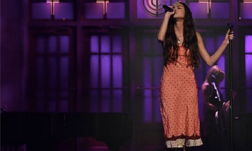 Olivia Rodrigo en Saturday Night Live