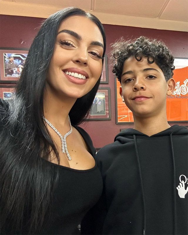 Georgina Rodríguez y Cristiano Ronaldo Jr