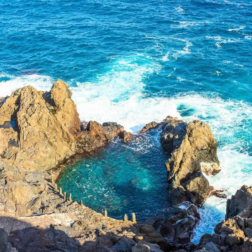 piscina natural charco de la laja fen la costa norte de la isla de tenerife