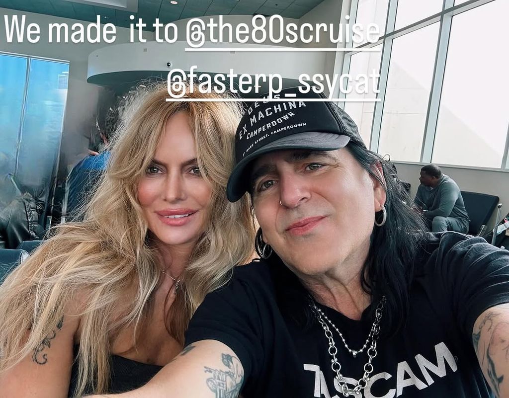 Kimberly Bruch y Taime Downe momentos después de haber abordado el 'The 80s Cruise'