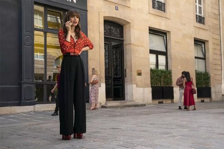 el look favorito de Lily Collins en la tercera temporada de Emily in Paris