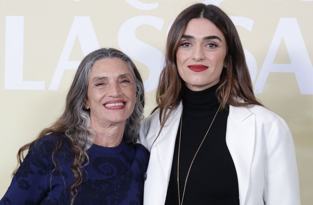 Ángela Molina y su hija Olivia Molina en la presentación de 'Regreso a las Sabinas' en Madrid