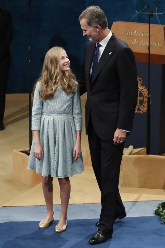 rey Felipe y la princesa Leonor