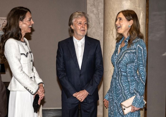 La princesa de Gales junto a Paul McCartney y su esposa, Nancy Shevell Esposa