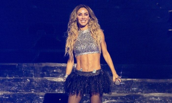 anahi a