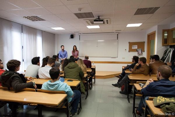 FOTO: Belén Simón, Profesora de edición y montaje en el Máster de Periodismo Deportivo de Villanueva en Centro Universitario Villanueva 