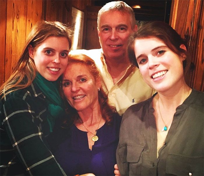 Sarah Ferguson junto a su familia unida