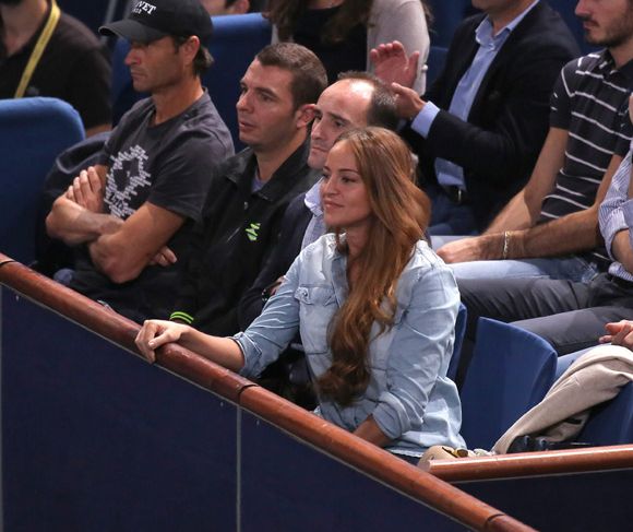 Siempre que sus compromisos se lo permiten, Marta Tornel no falta en las gradas de las canchas en las que juega su pareja 