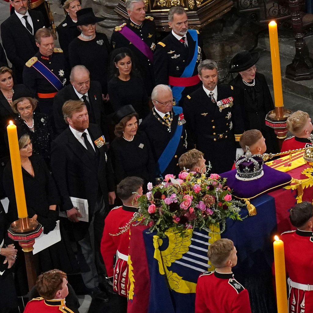 Reyes de España juntos en funeral reina Isabel II