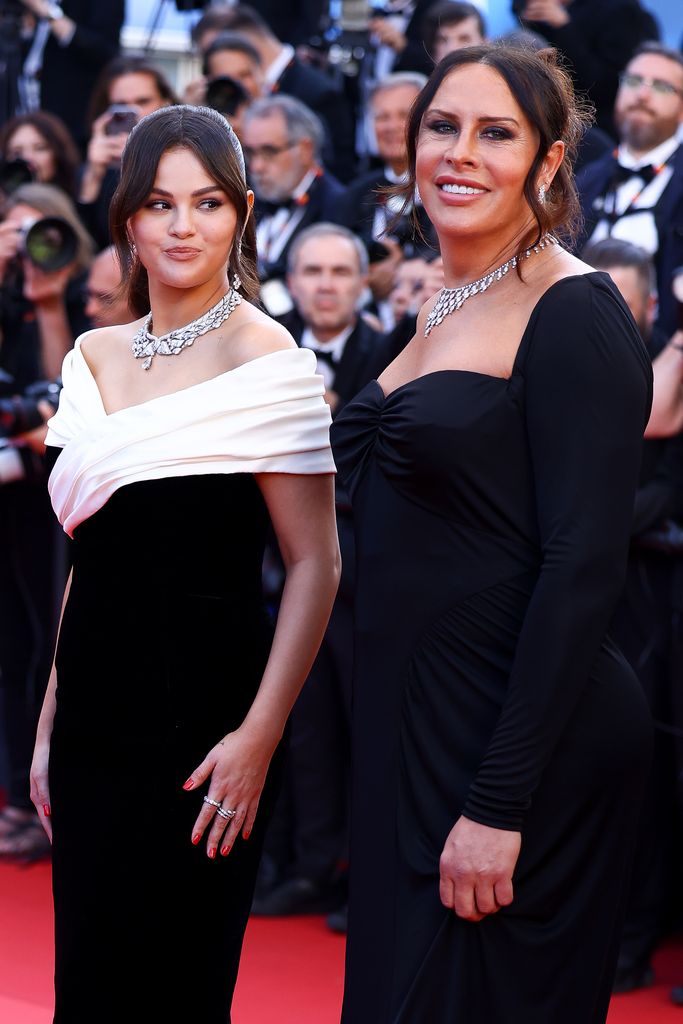 Selena Gomez y Karla Sofía Gascón se han vuelto muy unidas