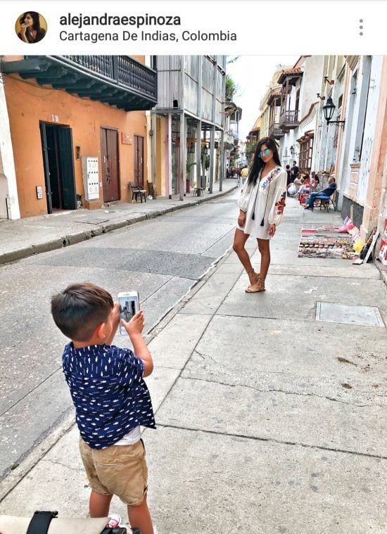 Alejandra Espinoza y Matteo, su hijo