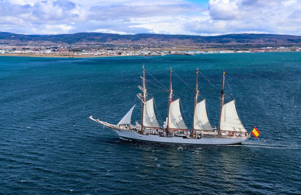 El buque escuela de La Armada Juan Sebastián de Elcano 