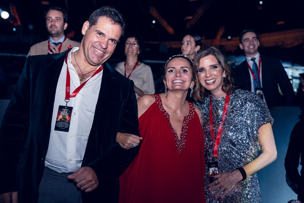 Luis Alfonso de Borbon, Margarita Vargas y Sandra Garcia Sanjuan