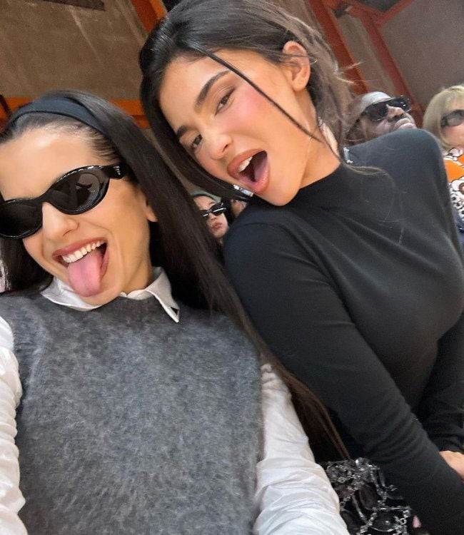 Rosalía y su amiga Kylie Jenner 