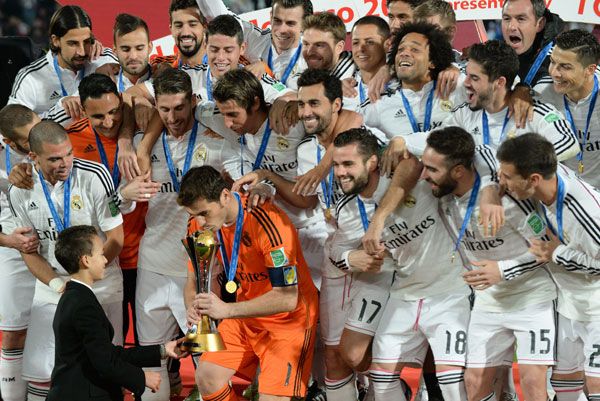 El pasado mes de diciembre, Moulay Hassan cumplió entonces el sueño de muchos niños, entregar al Real Madrid la Copa Mundial de Clubes de la FIFA tras una apasionante final que había tenido lugar en Marruecos
