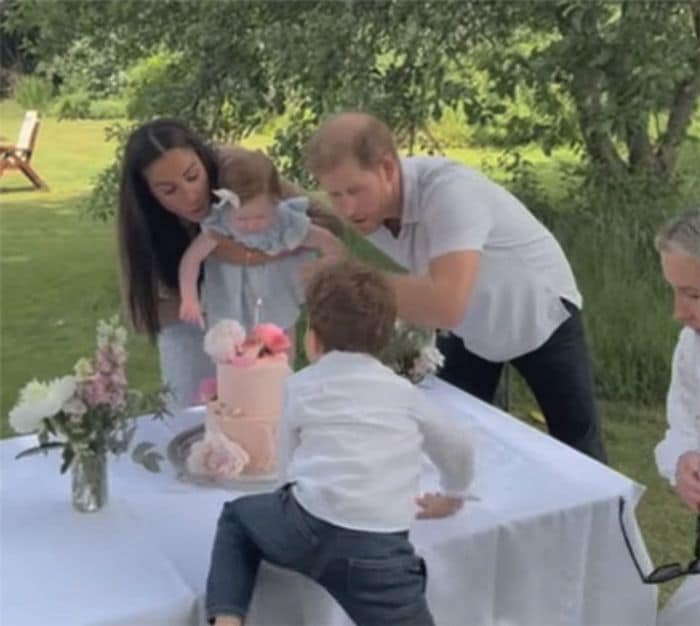 Harry y Meghan comparten imágenes de su hija Lilibet